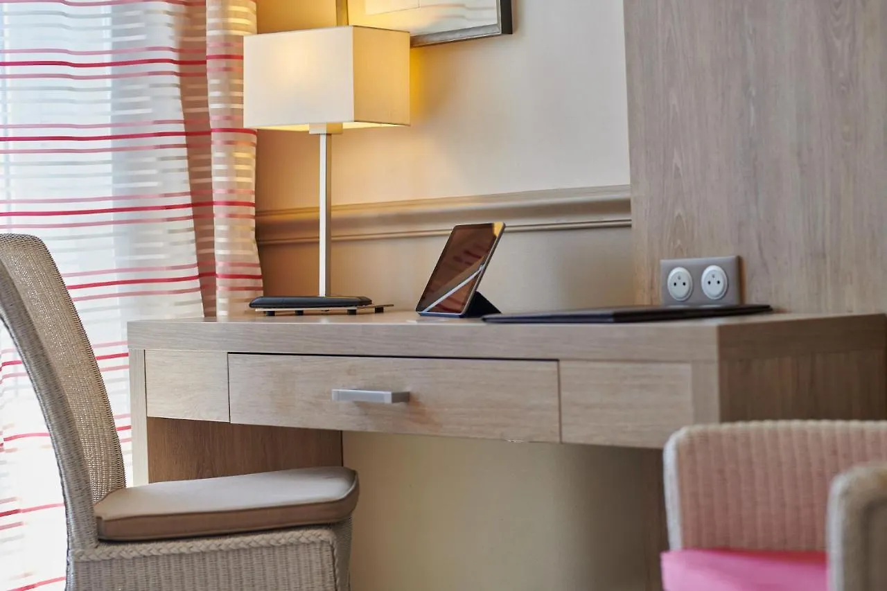 Hotel Vacances Bleues Royal Westminster Menton 3*,  France